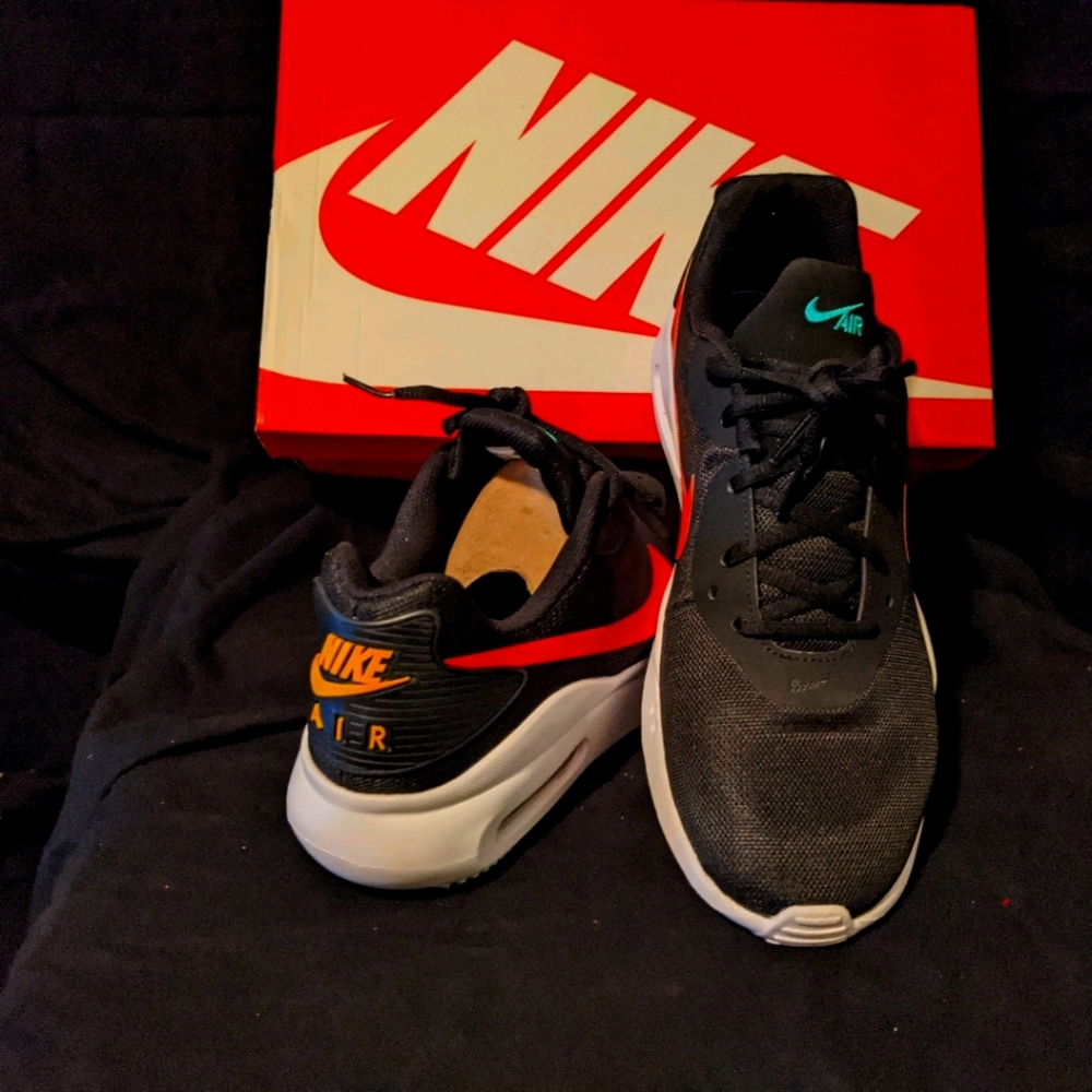 Nike Air Max Oketo Men's Athletic Sneakers 11.5